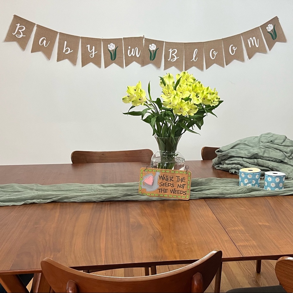 Baby in Bloom baby shower decor